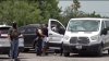 Mujer acusada de agredir a un agente de ICE comparece en corte federal